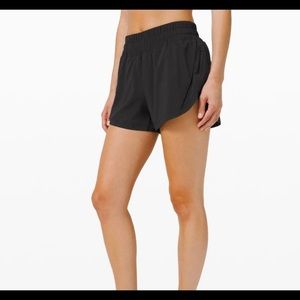 High Rise 3” Track That Shorts - Black - Lululemon - Size 4